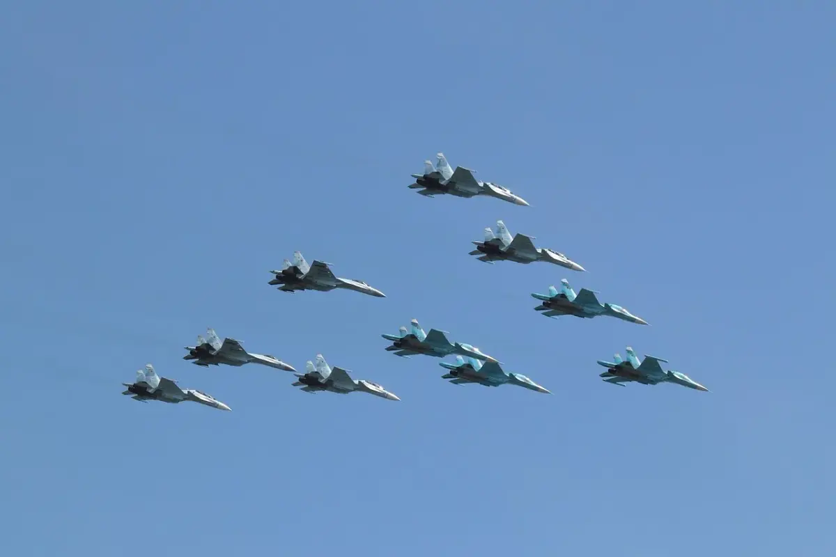 Diplomatic Posturing, Kremlin Threats, and the Mobilization Squeeze